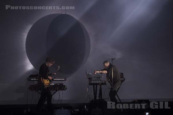 DARKSIDE - 2013-10-31 - PARIS - Grande Halle de La Villette - 